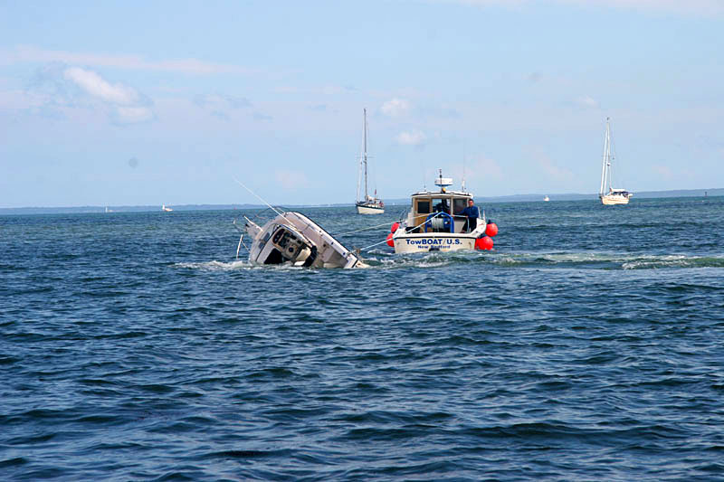 TowBoatU.S. New Bedford Dalvage