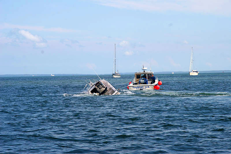 TowBoatU.S. New Bedford Dalvage